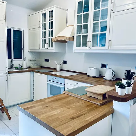Semesterbostad Mediterranean Sunset 2 Bedroom With Breathtaking Sea Views *